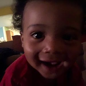 Meet your Posher, Ellis